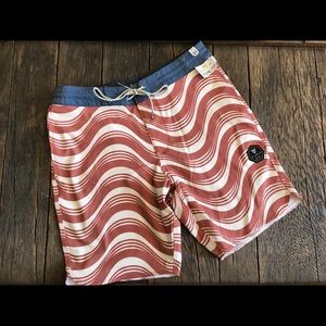 Men’s Vissla Boardshorts Size 31